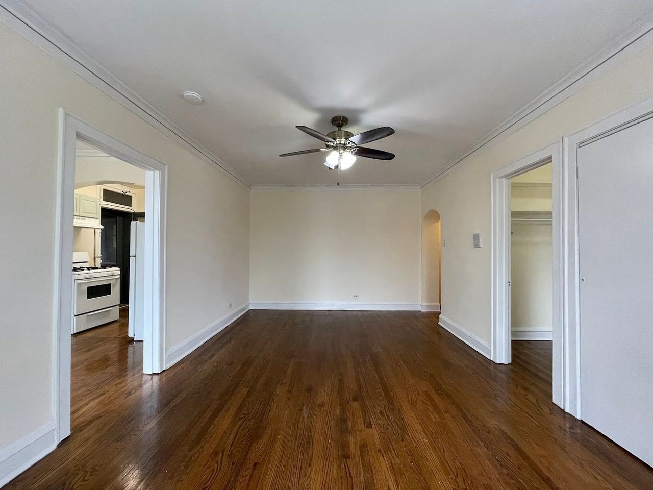 Maple 324-328 - Photo 3 of 31