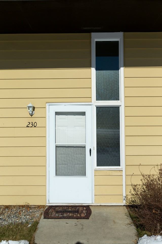 230 W Price Ave - Photo 2 of 35