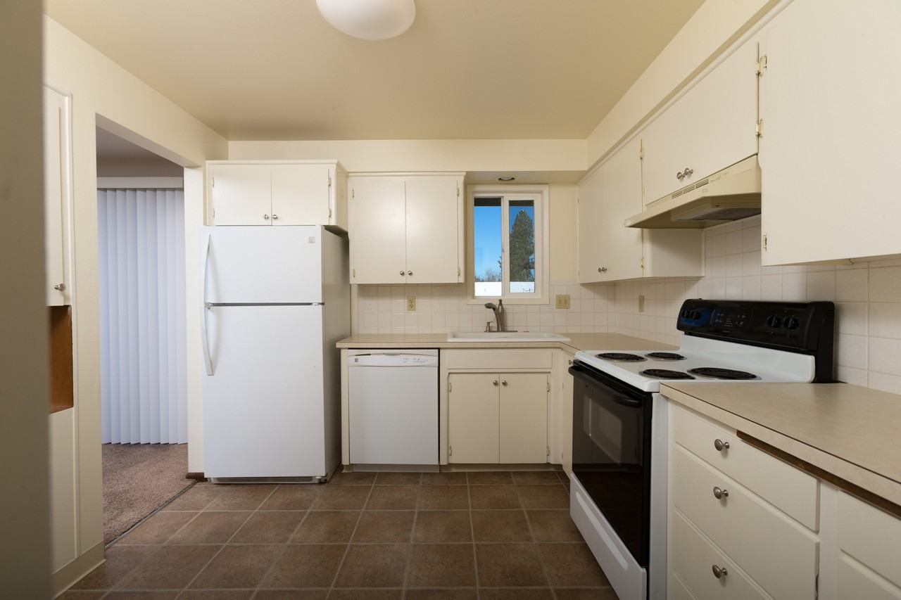 230 W Price Ave - Photo 5 of 35