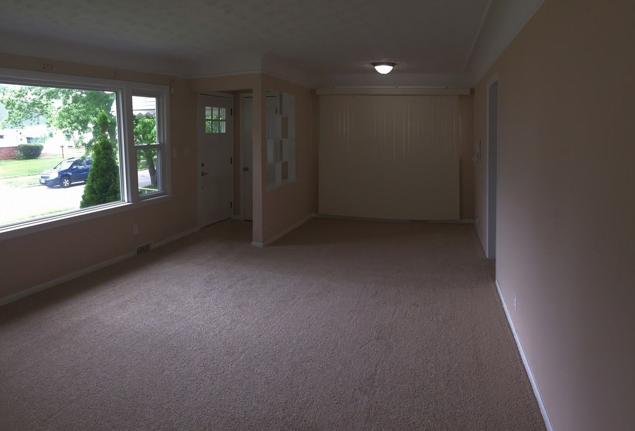 20751 Bowling Green Rd - Photo 2 of 10