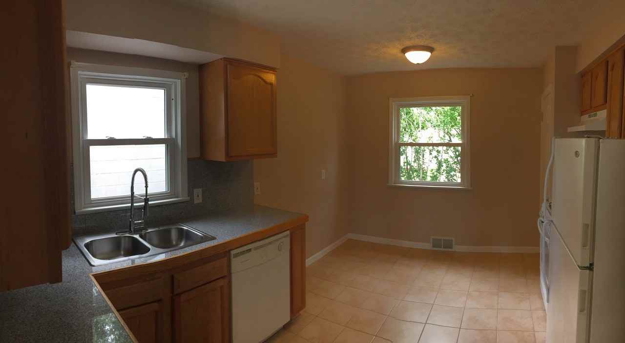 20751 Bowling Green Rd - Photo 3 of 10