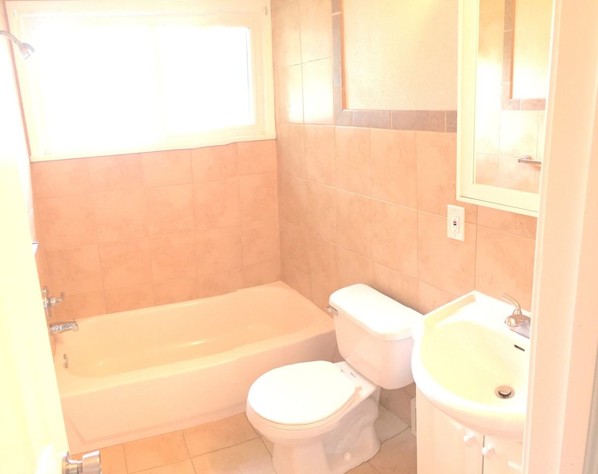 20751 Bowling Green Rd - Photo 4 of 10