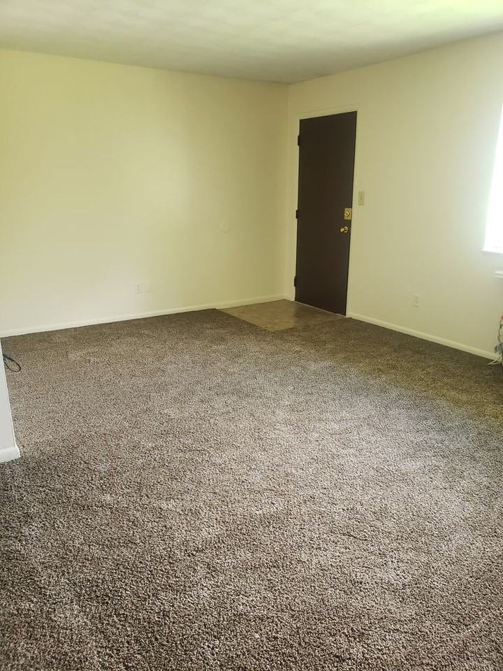 3145 Vance Ave - Photo 2 of 7