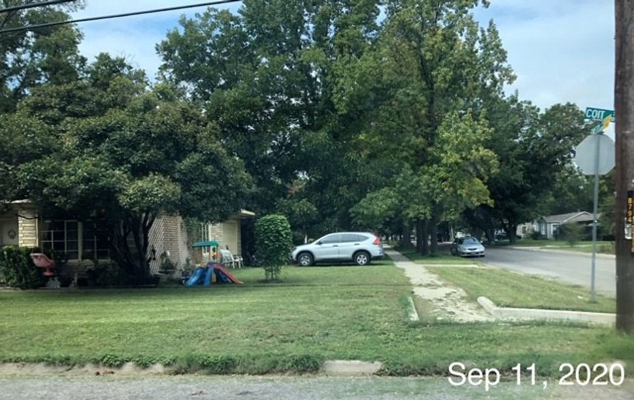 1225 Coit St - Photo 2 of 6