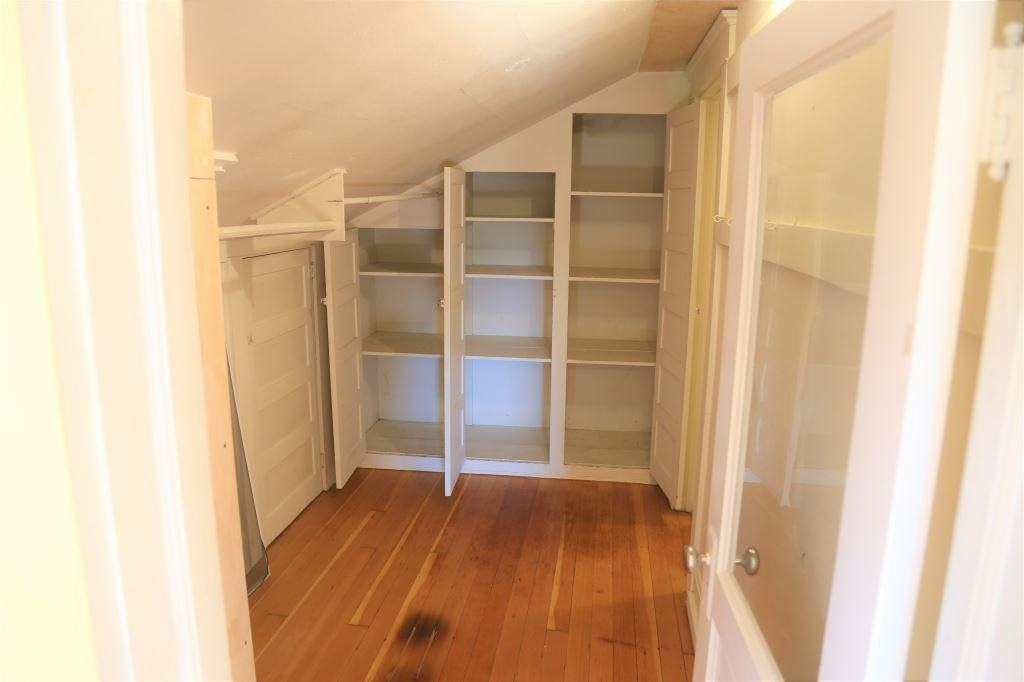 110 Nw 23rd St - Photo 3 of 20