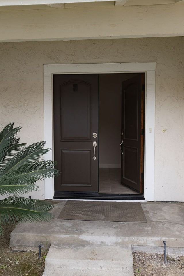 3185 Brougham Ct - Photo 4 of 25