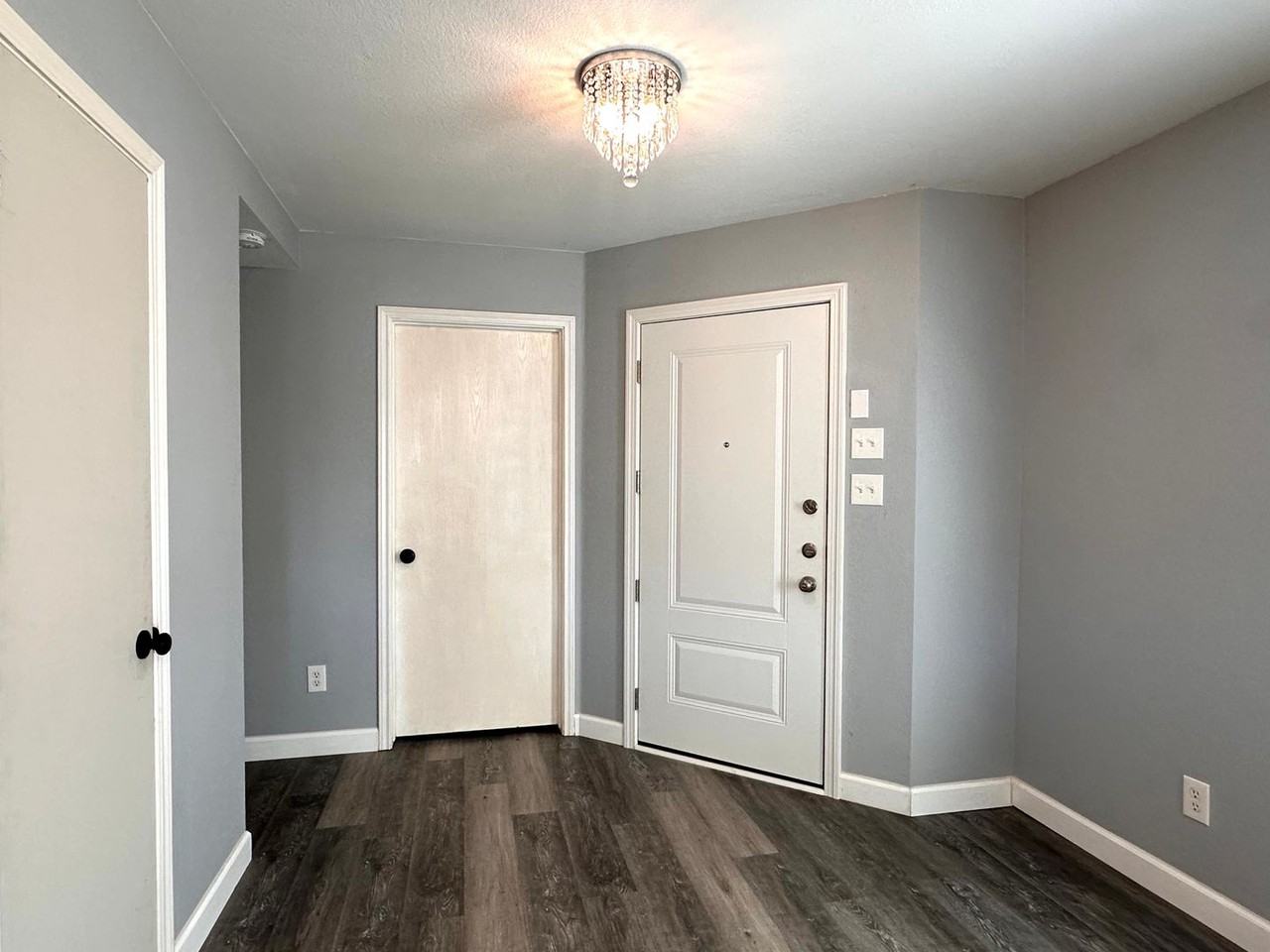 5604 Man O War Stretch Dr - Photo 5 of 20