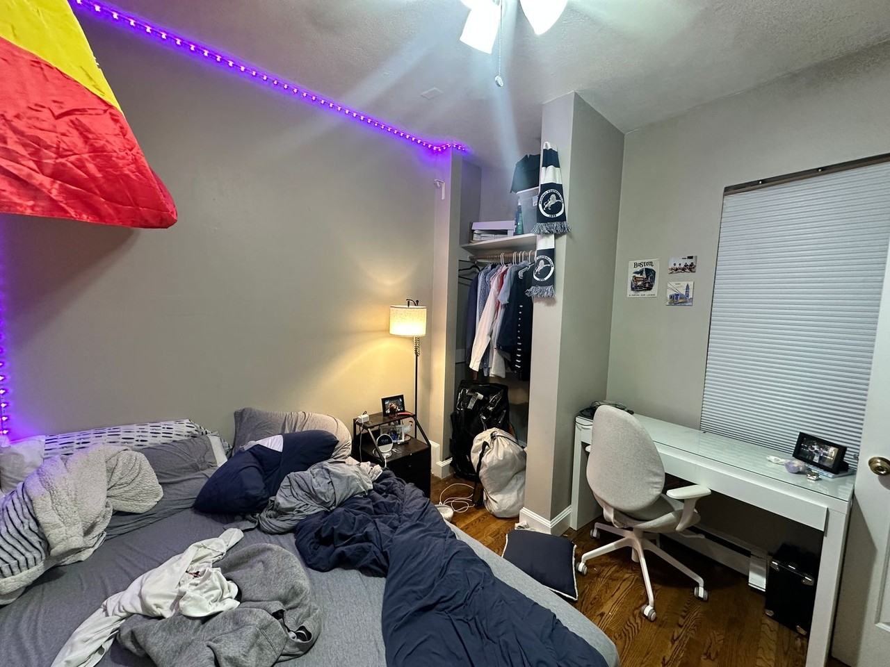 578 Columbus Ave - Photo 5 of 14