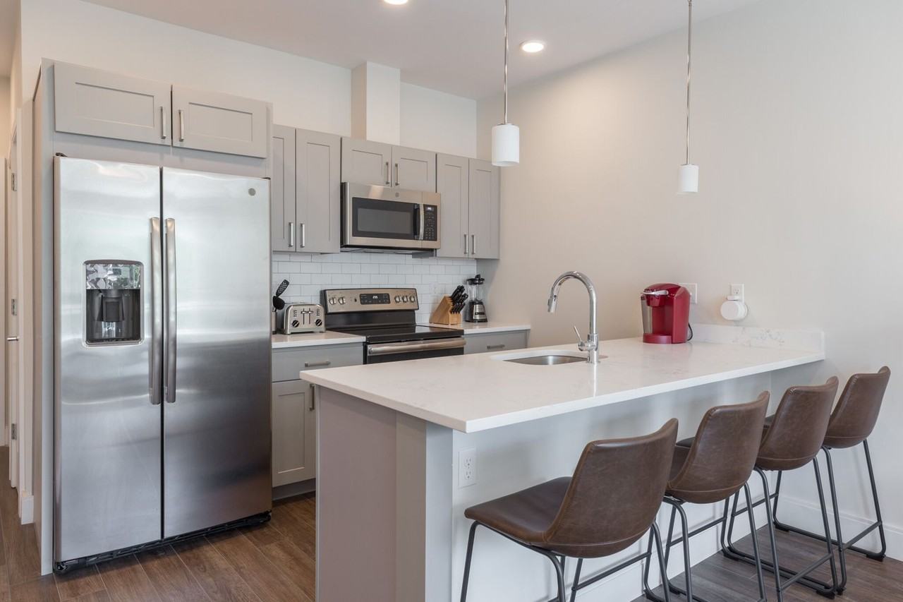 133 Marcella St - Photo 3 of 15