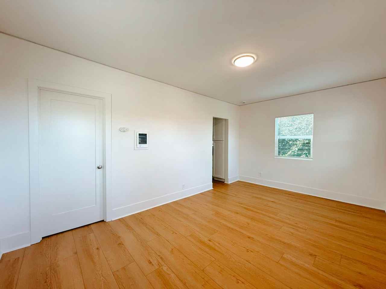 4751 Narragansett Ave - Photo 5 of 13