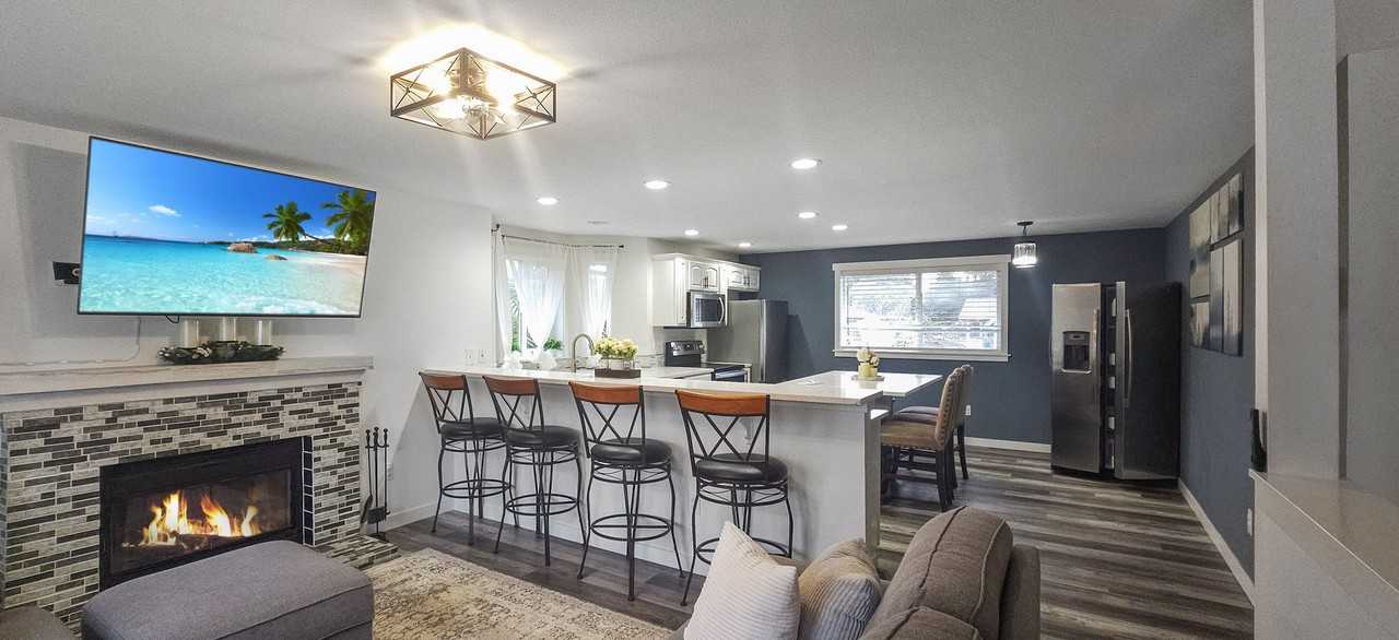 1109 S 77th St - Photo 3 of 27