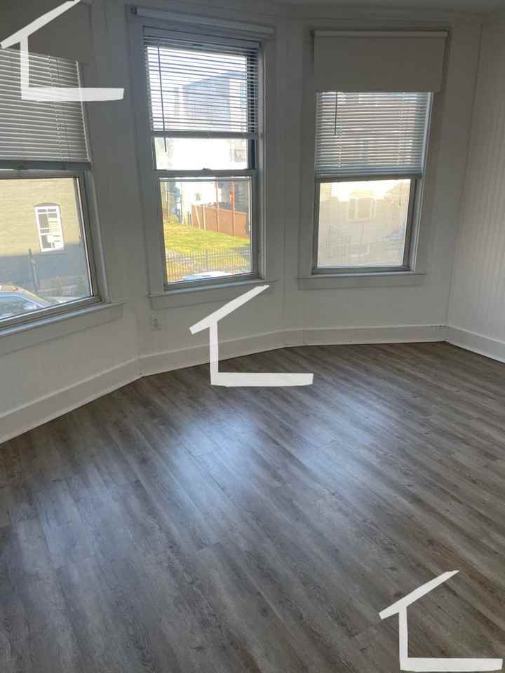 873 E 2nd St - Photo 7 of 9