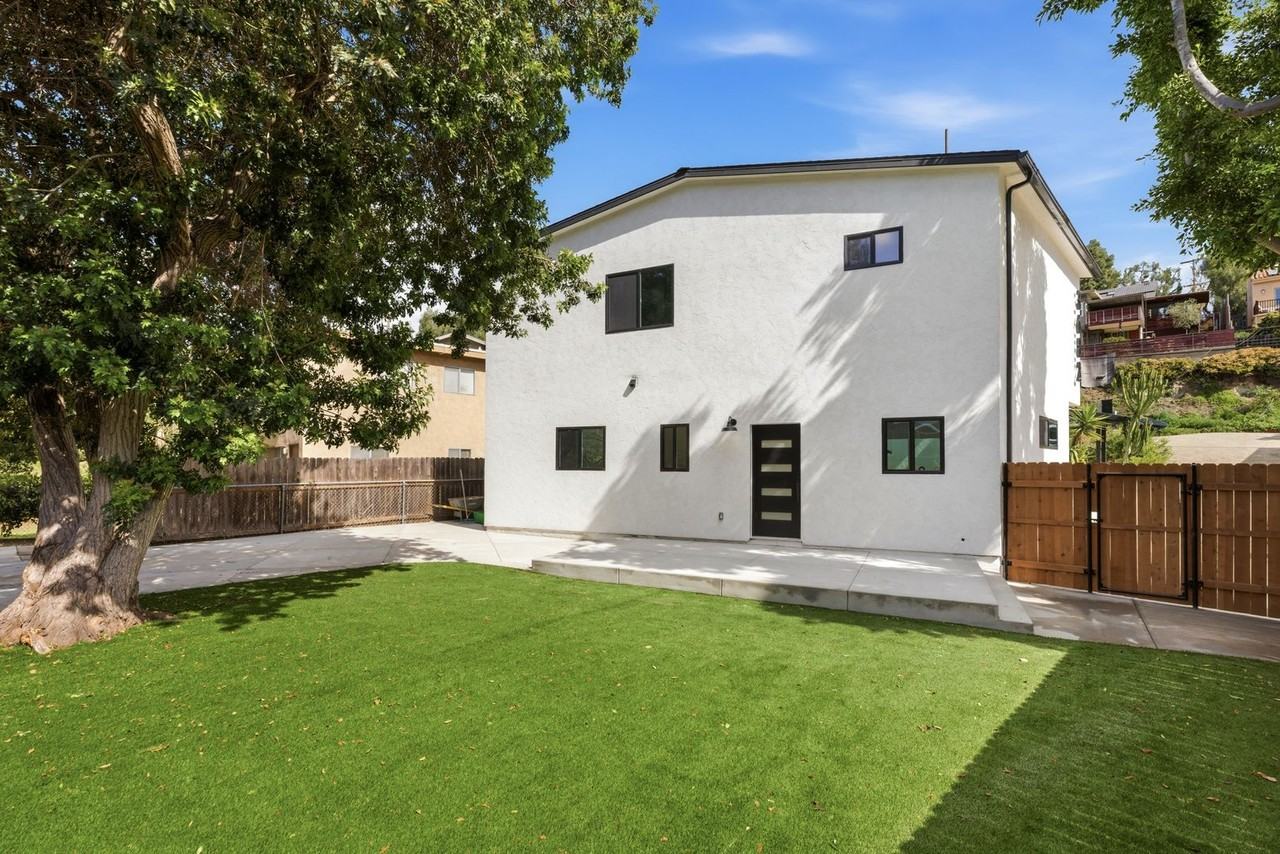 3682 3682 Curlew Street - 3682 Curlew Street - Photo 6 of 16