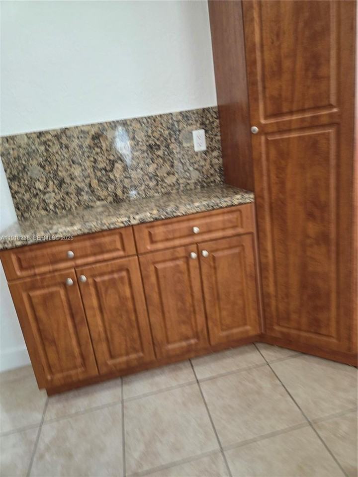 340 Southwest 78th Avenue #0 - Photo 7 of 36