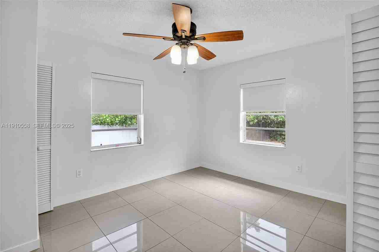 2744 Southwest 23rd Terrace #2 - Photo 7 of 38