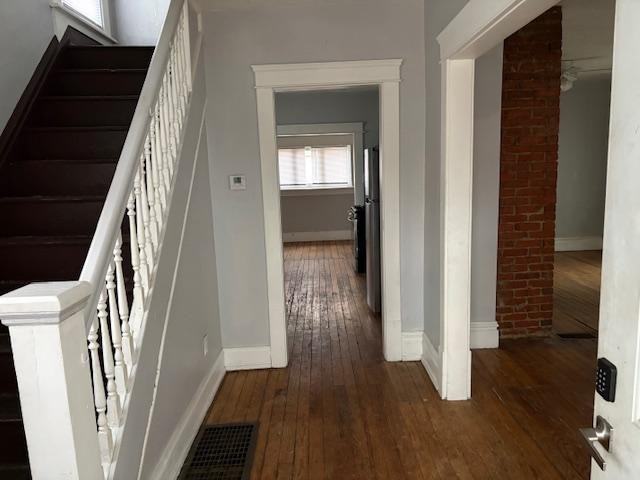 591 Greissing Ter - Photo 3 of 11