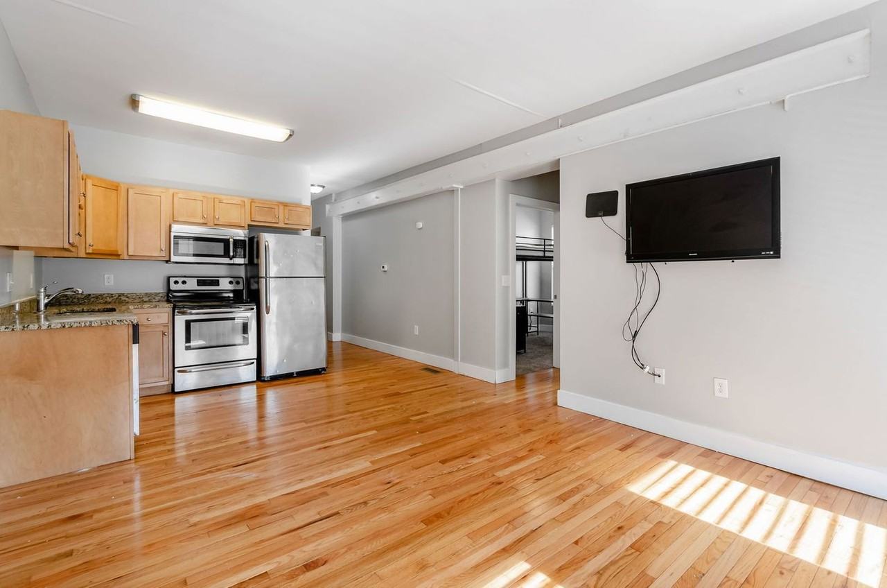 24 Chittenden Ave - Photo 7 of 32