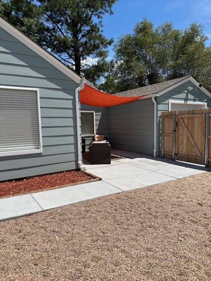 2410 Saint Clair Ave - Photo 3 of 14