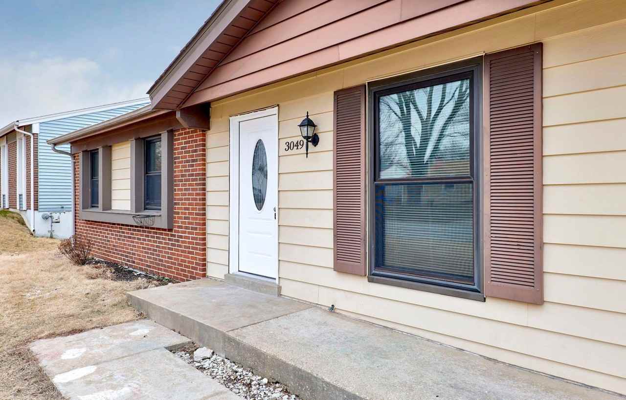 3049 Orton St - Photo 4 of 28