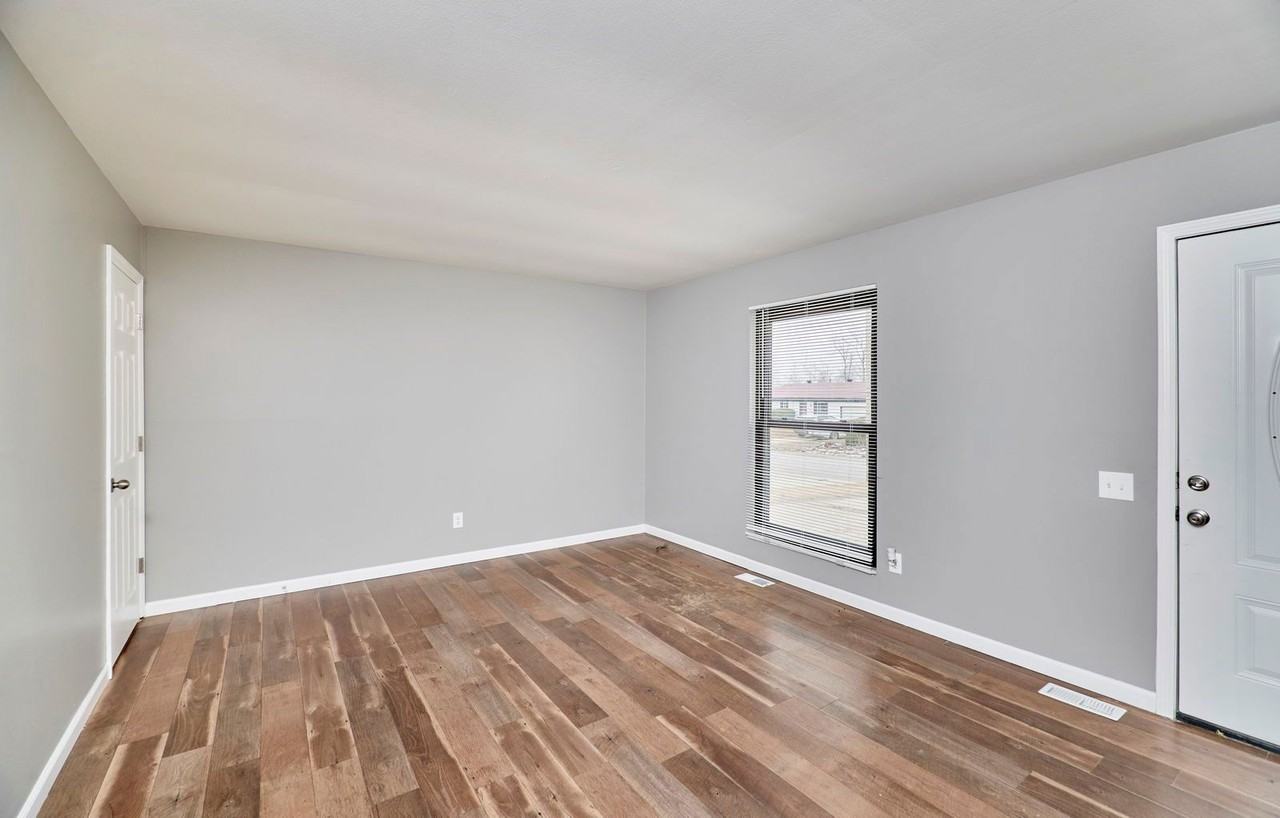 3049 Orton St - Photo 6 of 28