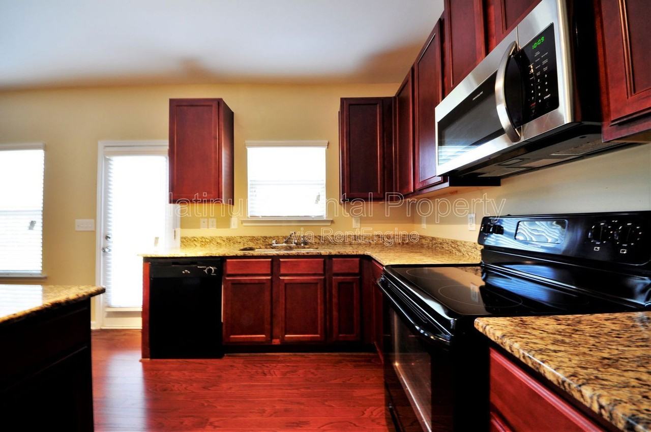 1464 Wilford Dr - Photo 6 of 30