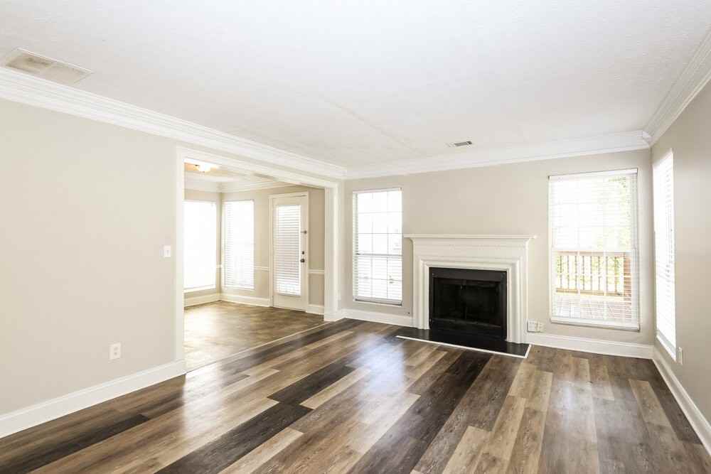 1200 Woodstream Dr - Photo 4 of 17