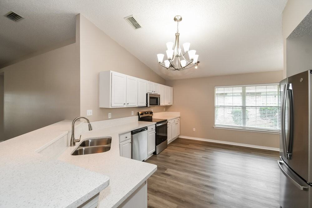 2667 Fernleaf Dr - Photo 6 of 16