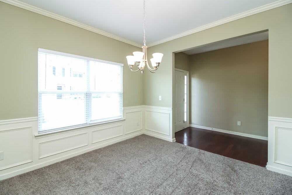 41 Crescent Ln - Photo 2 of 19