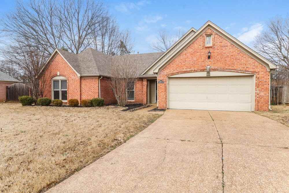 8674 Leaf Manor Cv - Photo 3 of 16