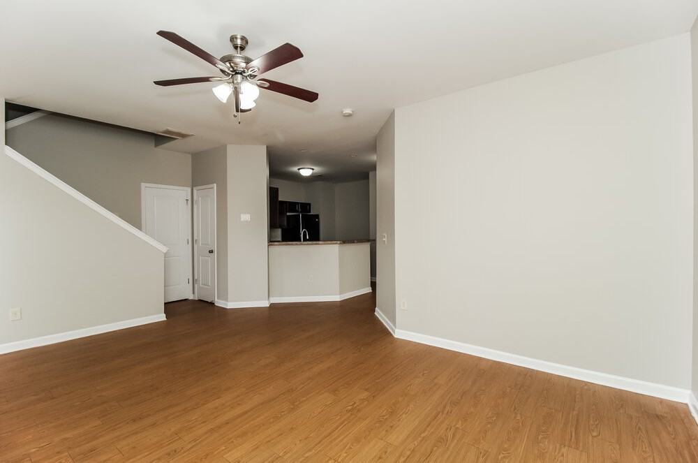 480 Hill Crest Cir - Photo 6 of 17