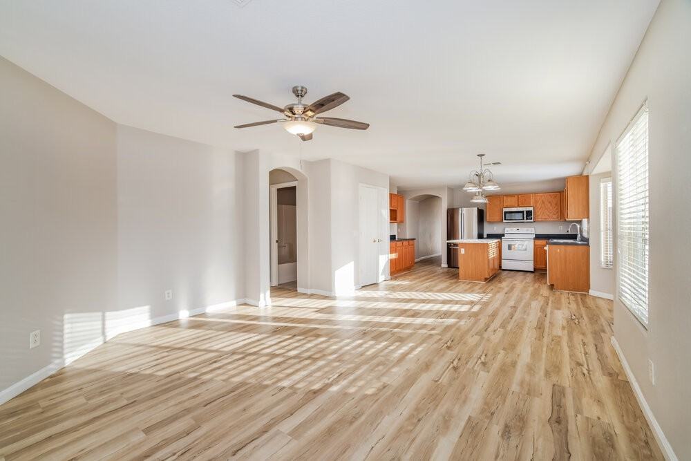 11242 E Camino St - Photo 3 of 16