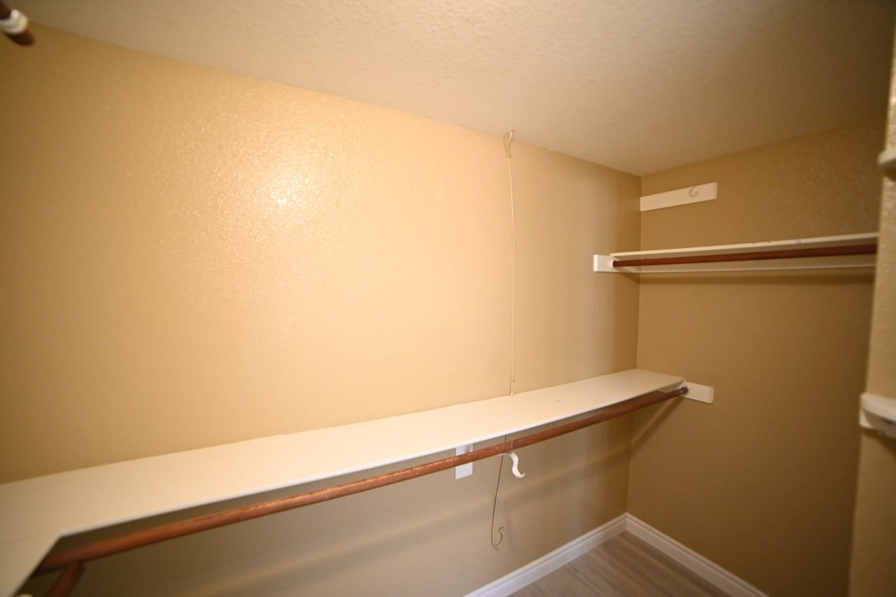 5203 Autumn Sky Rd - Photo 2 of 28