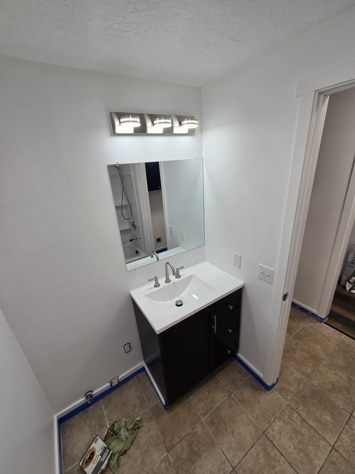 859 E Stratford Ave - Photo 3 of 9