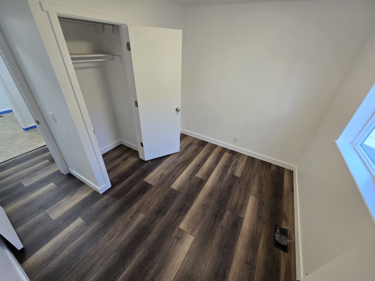 859 E Stratford Ave - Photo 6 of 9