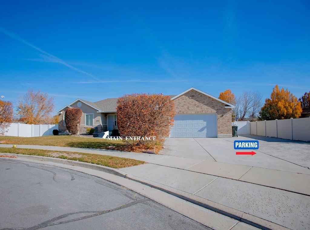 11583 S Windstone Cir - Photo 2 of 17