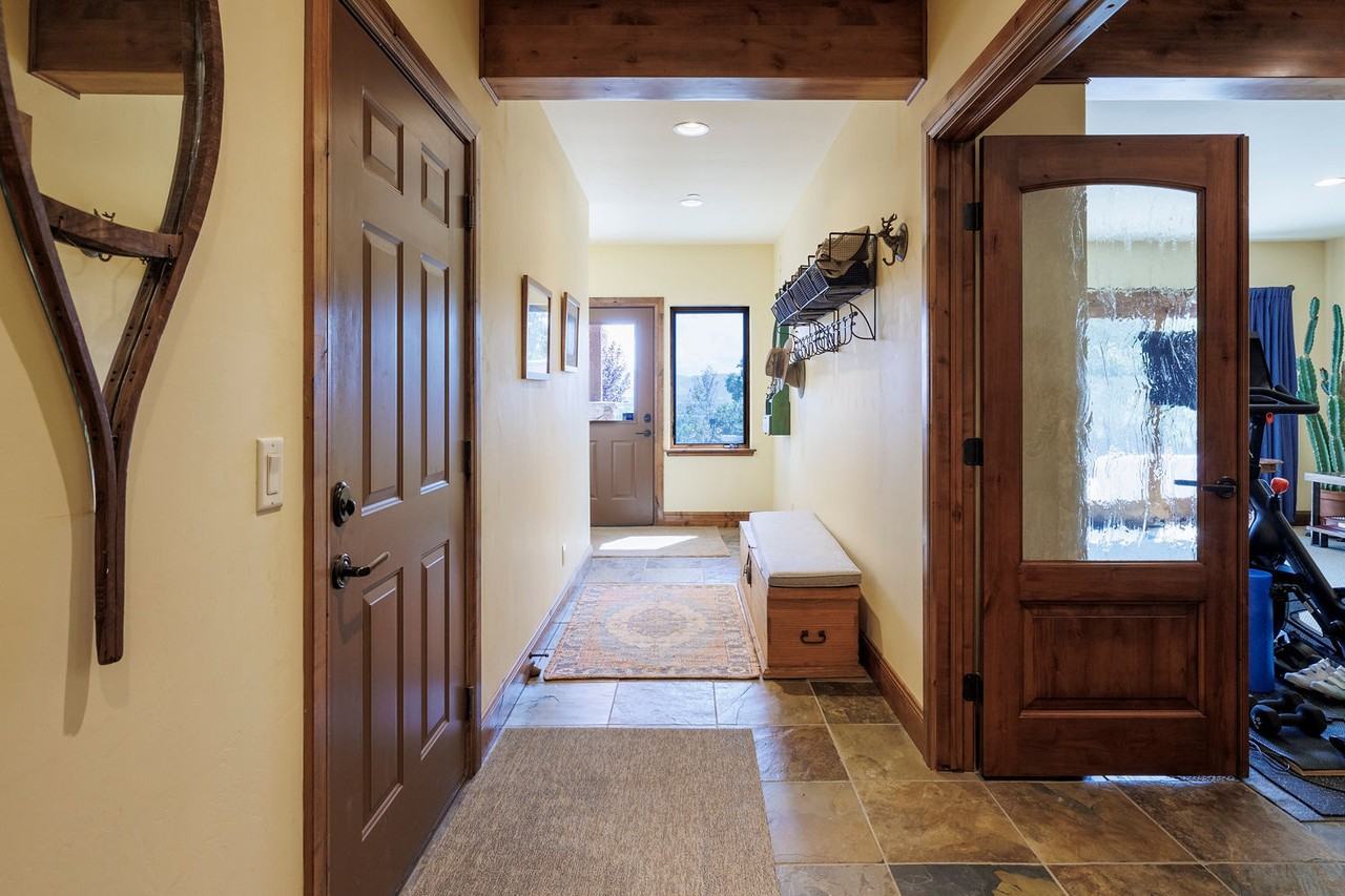347 Luzern Rd - Photo 6 of 50