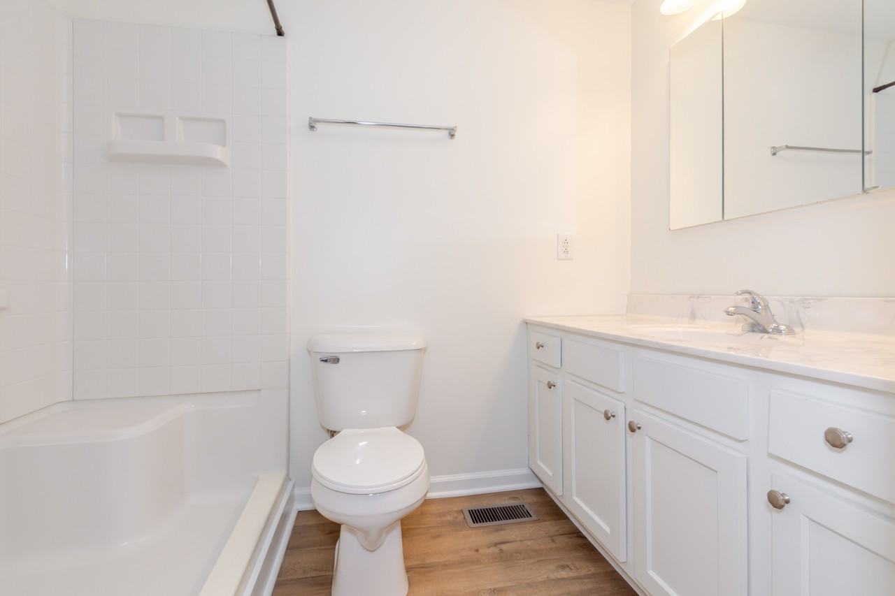 679 Lakengren Dr #679 - Photo 3 of 42