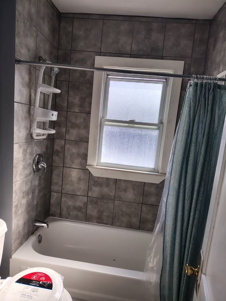 707 E 124th St #707UP - Photo 5 of 8