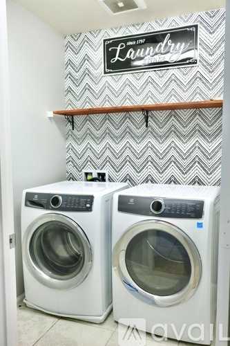 5578 Lushan St - Photo 2 of 23