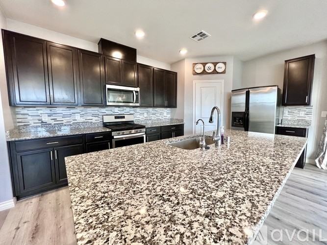 5578 Lushan St - Photo 7 of 23