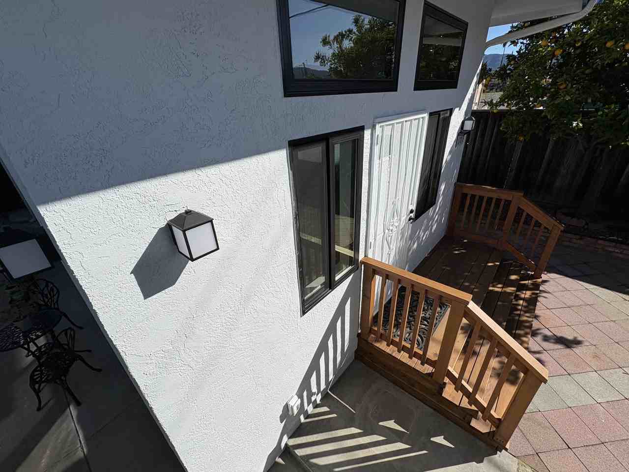 670 Jeffrey Ave #670B - Photo 6 of 6