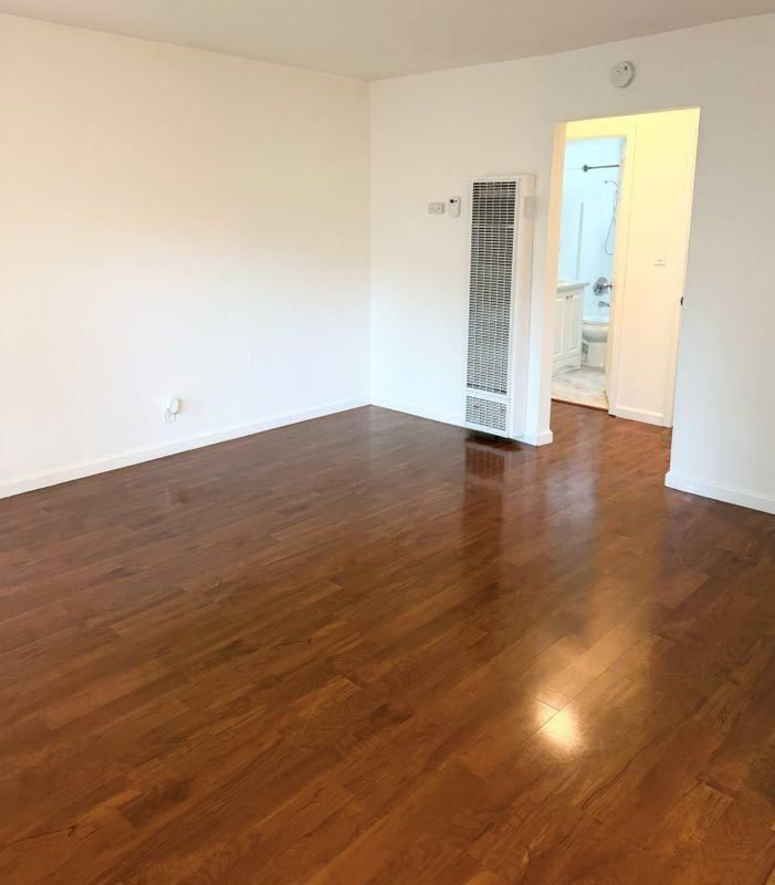 418 Roosevelt Ave ##3 - Photo 5 of 5