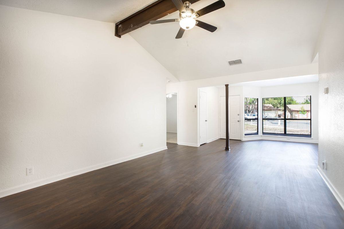 7506 Lincoln Village Dr - Photo 6 of 29