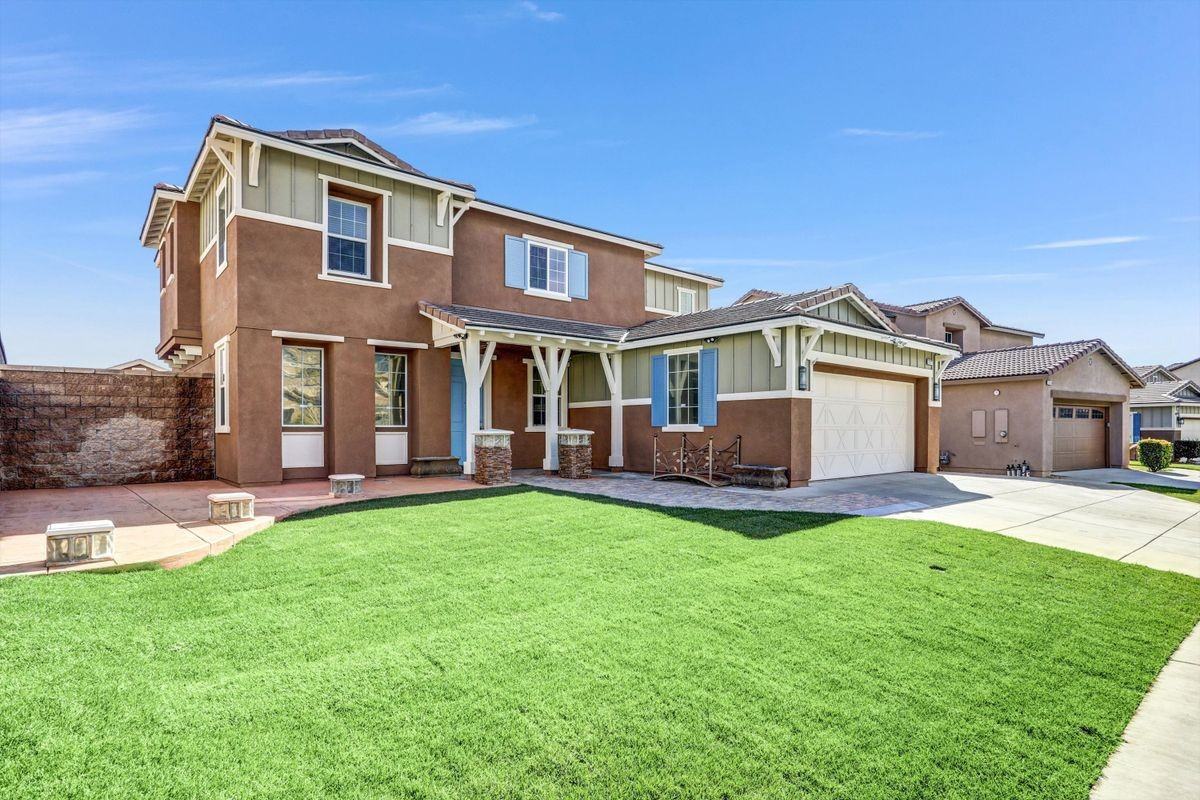 12535 Melon Dr - Photo 3 of 35