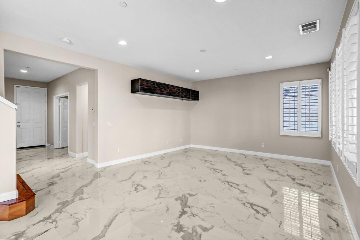 12535 Melon Dr - Photo 5 of 35