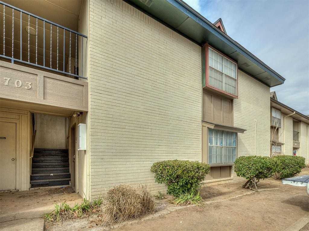 1703 E Lindsey St - Photo 5 of 44