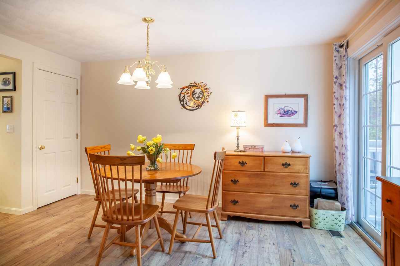 33 Lowell Rd - Photo 5 of 26