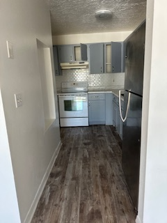 6436 Pennsylvania Ave - Photo 2 of 11