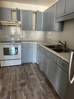 6436 Pennsylvania Ave - Photo 3 of 11