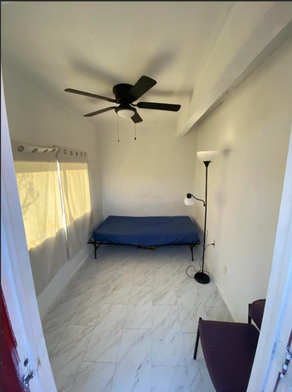 1533 Bosque Dr - Photo 3 of 10